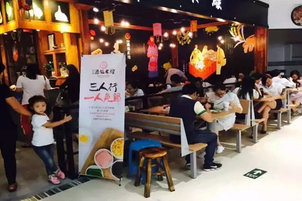 剖析十秒到過橋米線加盟店賺錢的經營之道