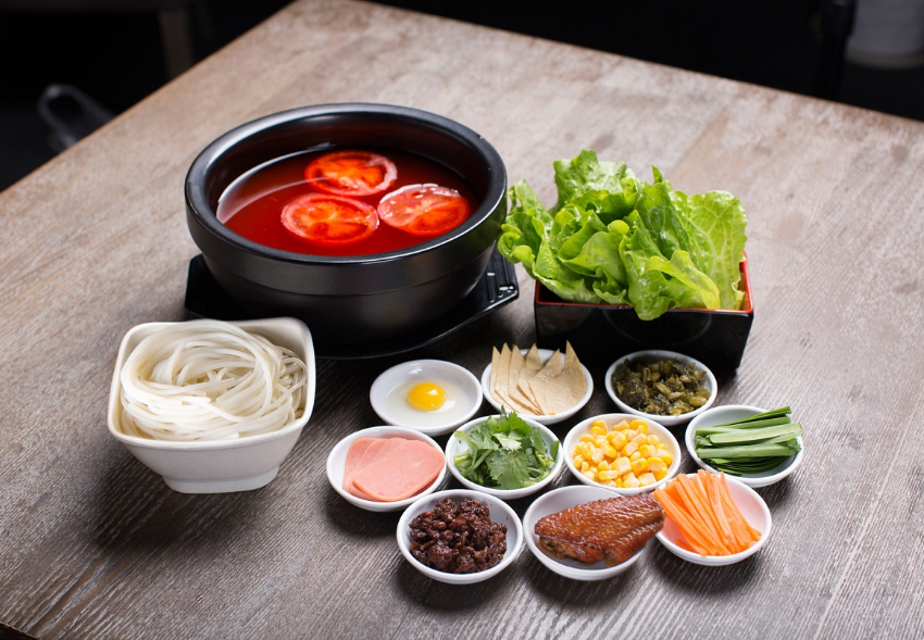 來十秒到覓一口春天的味道赴&ldquo;春天與美食的約會(huì)&rdquo;