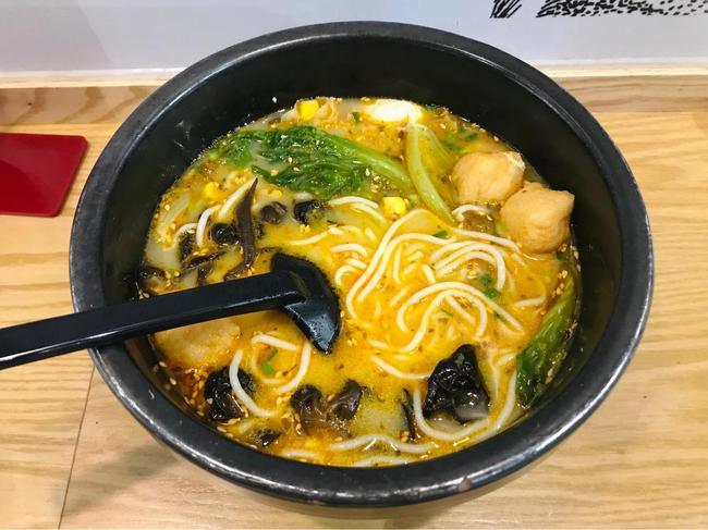 鄉鎮十秒到云南米線可以加盟嗎？如何開好一家米線店？